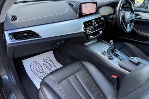 BMW 5 Series 520I SE TOURING AUTOMATIC ESTATE TOURING - HARMAN KARDON - AMBIENT LIGHTING 25