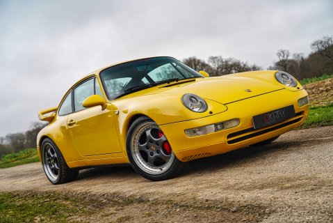 Porsche 911 CARRERA 4 19