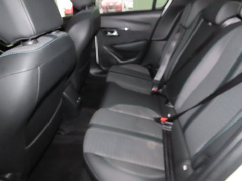Peugeot 208 PURETECH ALLURE PREMIUM S/S 7