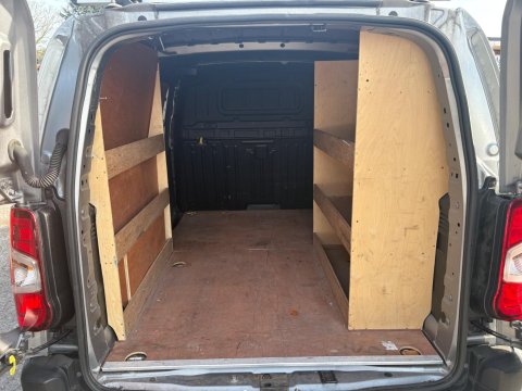 Peugeot Partner BLUEHDI PROFESSIONAL PREMIUM L2 4