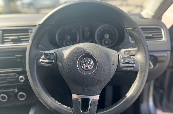 Volkswagen Jetta SE TDI BLUEMOTION TECH £35 ROAD TAX 21