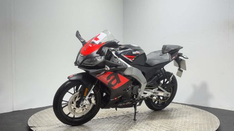 Aprilia RS RS4 2020 ONLY 6K SPORTS BIKE 125CC NEW MOT 1 OWNER LEARNER 15BHP 5