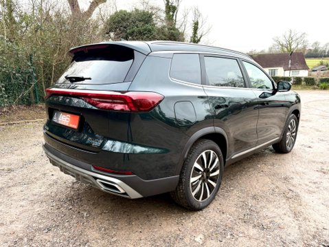 Chery Tiggo 8 1.5T 18.4kWh Summit DHT1 Euro 6 (s/s) 5dr 29