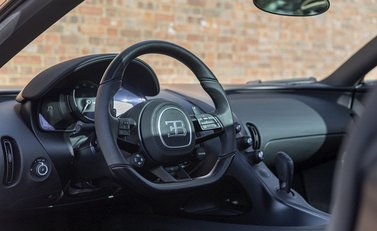 Bugatti Chiron Sport 'Noire Edition' 11