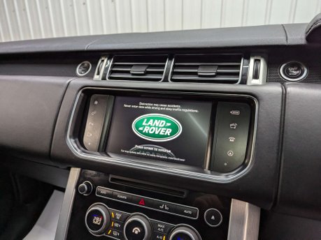 Land Rover Range Rover 3.0 Range Rover Vogue TDV6 Auto 4WD 5dr 83