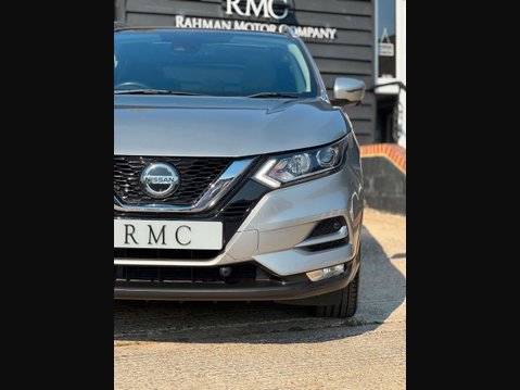 Nissan Qashqai 1.3 DIG-T N-Connecta SUV 5dr Petrol Manual Euro 6 (s/s) (140 ps) 6