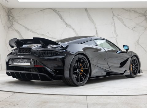 McLaren 765LT 6