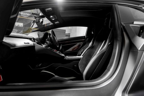 Lamborghini Aventador SV AD PERSONAM. FACTORY SATIN CARBON FIBRE EXT. COMFORT SEATS. FRONT LIFT. 18