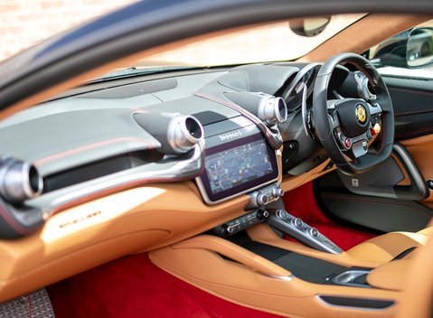 Ferrari GTC4 Lusso 23