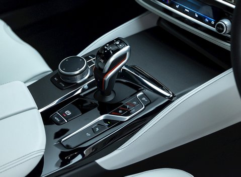 BMW M5 Competition 18