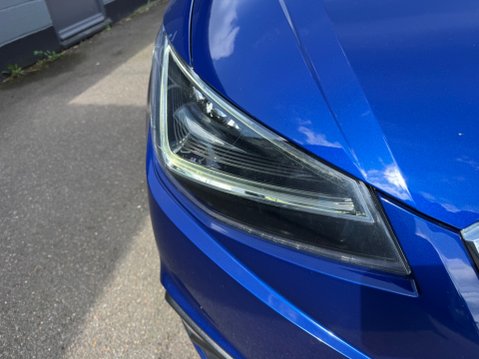 SEAT Ibiza TSI FR SPORT 23
