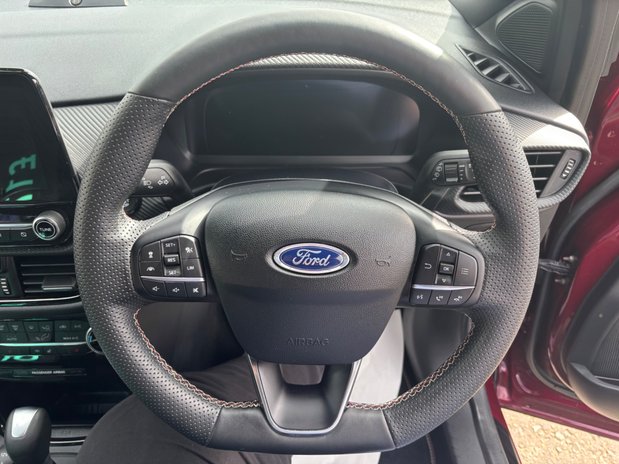 Ford Puma VIVID RUBY EDITION 20