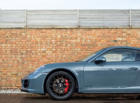 Porsche 911 (991.2) Carrera 4 GTS 25