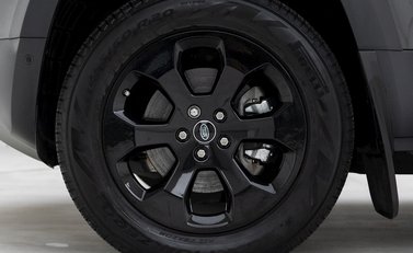 Land Rover Defender 90 Hard Top D200 8