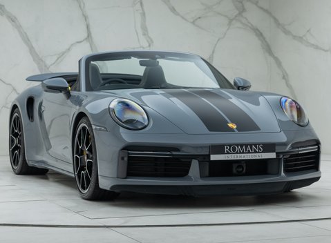 Porsche 911 Turbo S CABRIOLET (992) 12