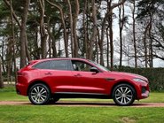 Jaguar F-Pace R-DYNAMIC BLACK 38