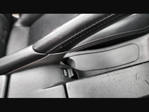 Porsche 911 CARRERA 4 TIPTRONIC S 36