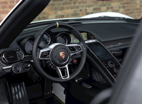 Porsche 918 Spyder 13