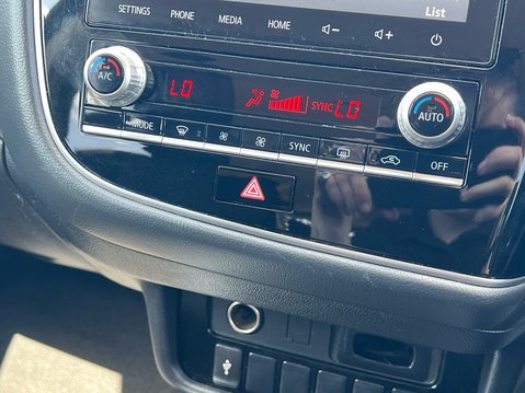 Mitsubishi Outlander DESIGN 25