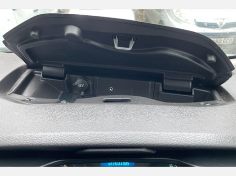 Ford Transit 2.2 TDCi 350 RWD L3 H1 Euro 5 2dr (DRW) 31