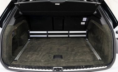 Bentley Bentayga W12 Mulliner 33
