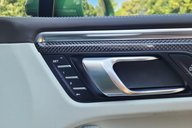 Porsche Macan PDK 28