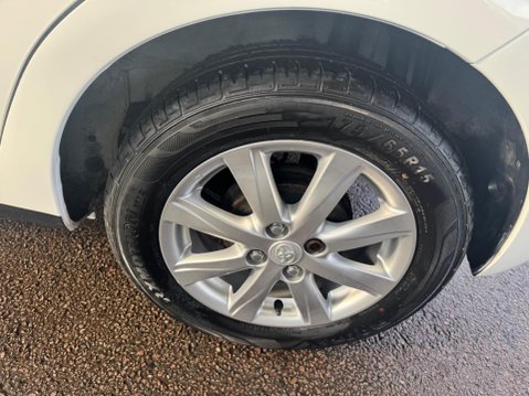 Toyota Yaris 1.33 Dual VVT-i TR Euro 5 5dr 21