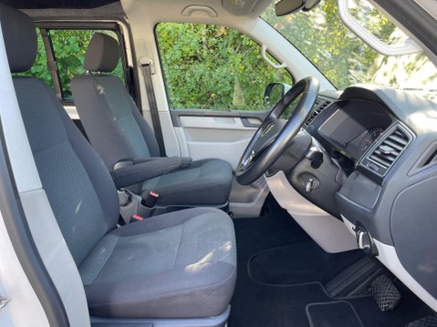 Volkswagen Transporter 2.0 TDI T32 BlueMotion Tech Highline Crew Van DSG FWD SWB Euro 6 (s/s) 5dr 34