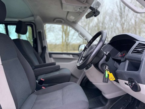 Volkswagen Transporter 2.0 Transporter T32 Highline TDI BlueMotion Technology 19