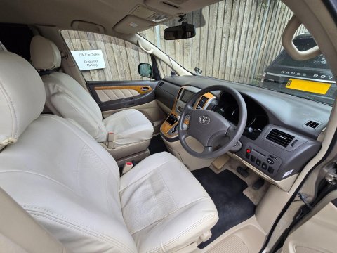 Toyota Alphard Riviera Campers 5