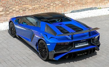 Lamborghini Aventador SV LP750-4 Roadster 13