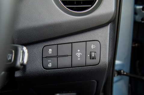 Hyundai i10 PREMIUM SE 11