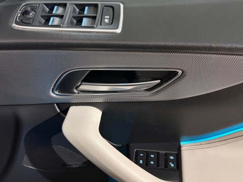 Jaguar F-Pace S AWD 22