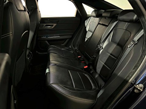 Jaguar XF D V6 S 19