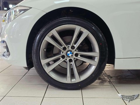 BMW 3 Series 2.0 320i Sport Touring Auto xDrive Euro 6 (s/s) 5dr 61