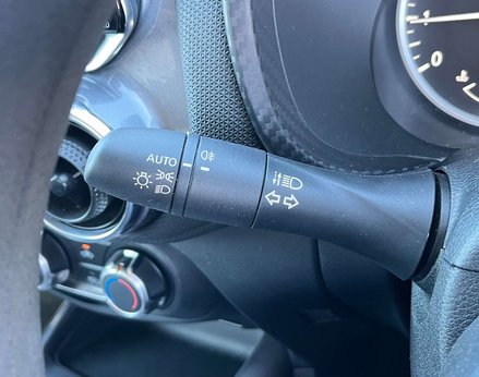 Nissan Juke 1.0 Juke Acenta DiG-T Semi-Auto 5dr 52