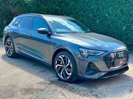 Audi E-Tron QUATTRO BLACK EDITION