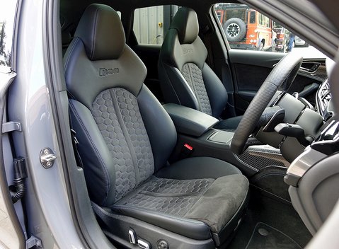 Audi RS6 Avant Performance 15