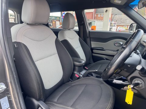 Kia Soul CONNECT PLUS 3