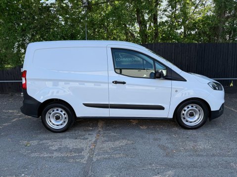 Ford Transit Courier BASE TDCI 2