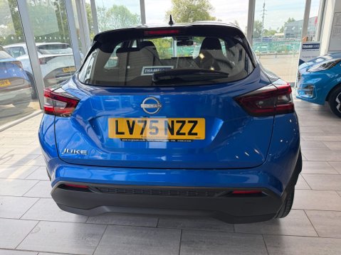 Nissan Juke 1.0 DIG-T Acenta Premium Euro 6 (s/s) 5dr 6