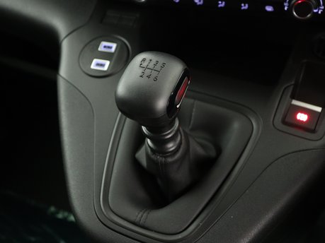 Peugeot Partner M 1.5 BlueHDi 100 Asphalt 20