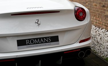 Ferrari California T 25