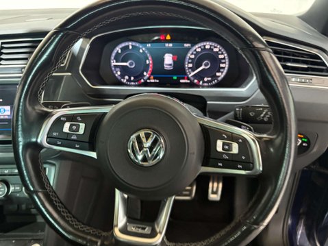 Volkswagen Tiguan 2.0 Tiguan R-Line TDI BlueMotion Technology 4Motion Semi-Auto 4WD 5dr 23
