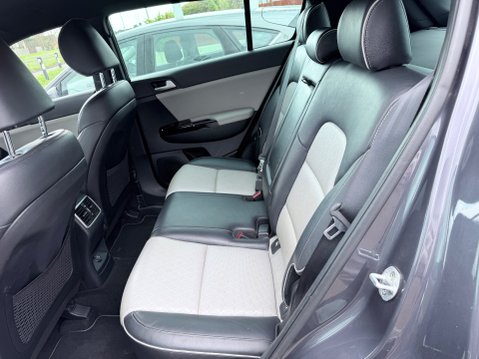 Kia Sportage CRDI GT-LINE 12