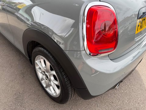 Mini Hatch 1.5 Cooper Euro 6 (s/s) 3dr 33