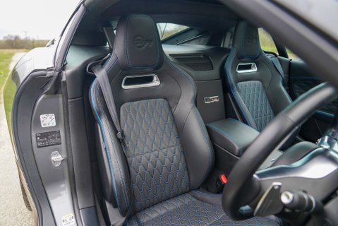 Jaguar F-Type V8 SVR 575 AWD 10