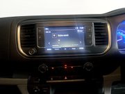 Vauxhall Vivaro Life 50kWh Combi MPV 5dr Electric Auto LWB (9 Seat, 11kW Charger) (136 ps) Elect 17
