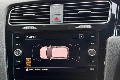 Volkswagen Golf R-LINE EDITION TSI EVO DSG 40