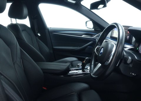 BMW 5 Series 2.0 530e 12kWh M Sport Saloon 4dr Petrol Plug-in Hybrid Steptronic Euro 6 ( 49